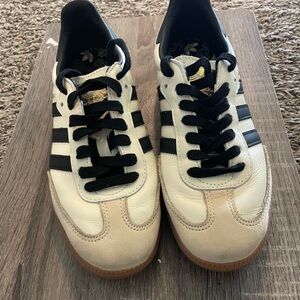 Adidas Men's Cream and Black Sneakers
